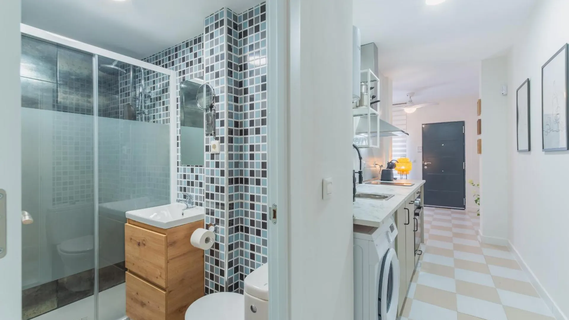 Luxe Apartment 1 In Rota