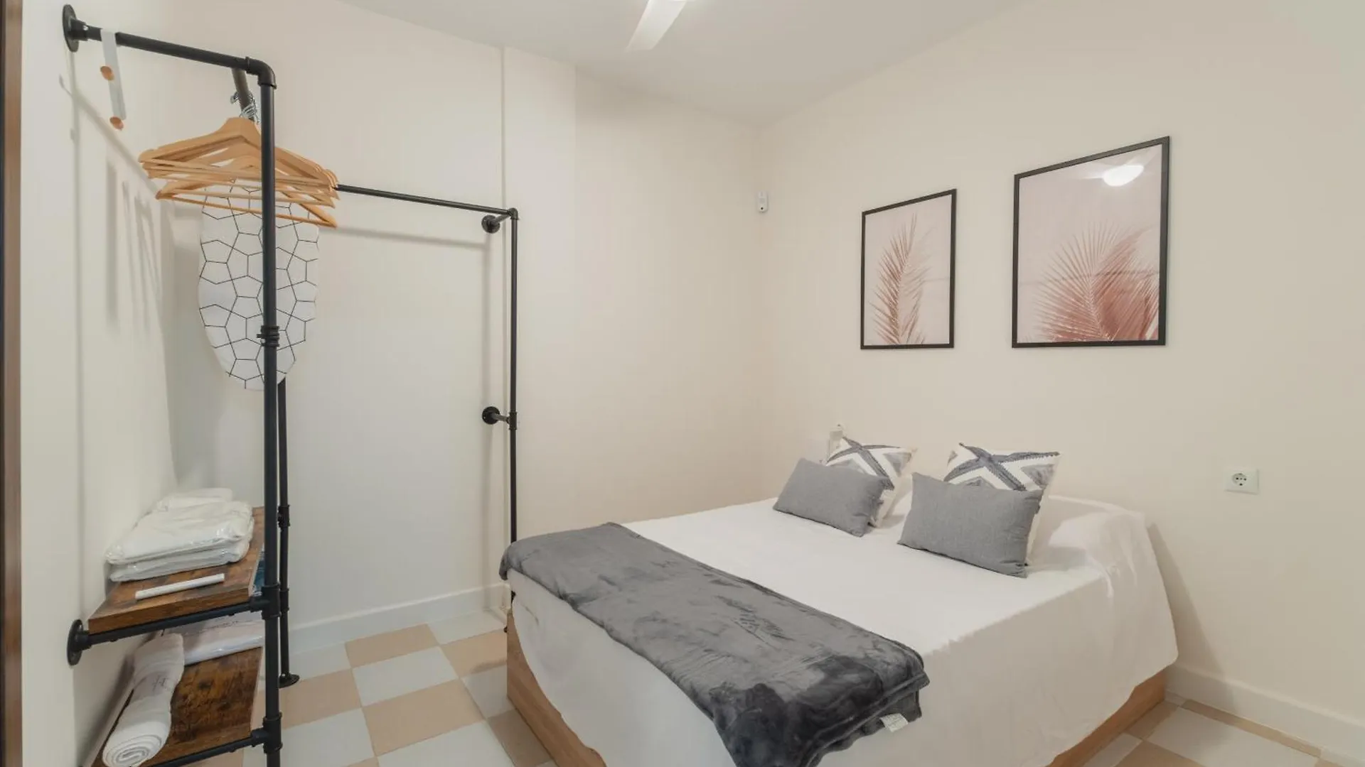 Luxe Apartment 1 In Rota