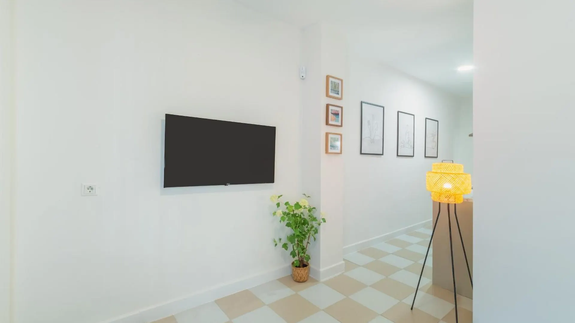 Luxe Apartment 1 In Rota Spain