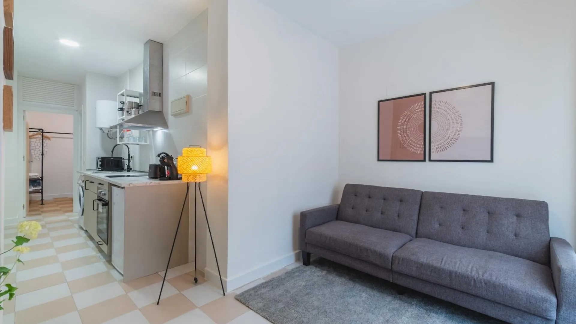 Luxe Apartment 1 In Rota contacts